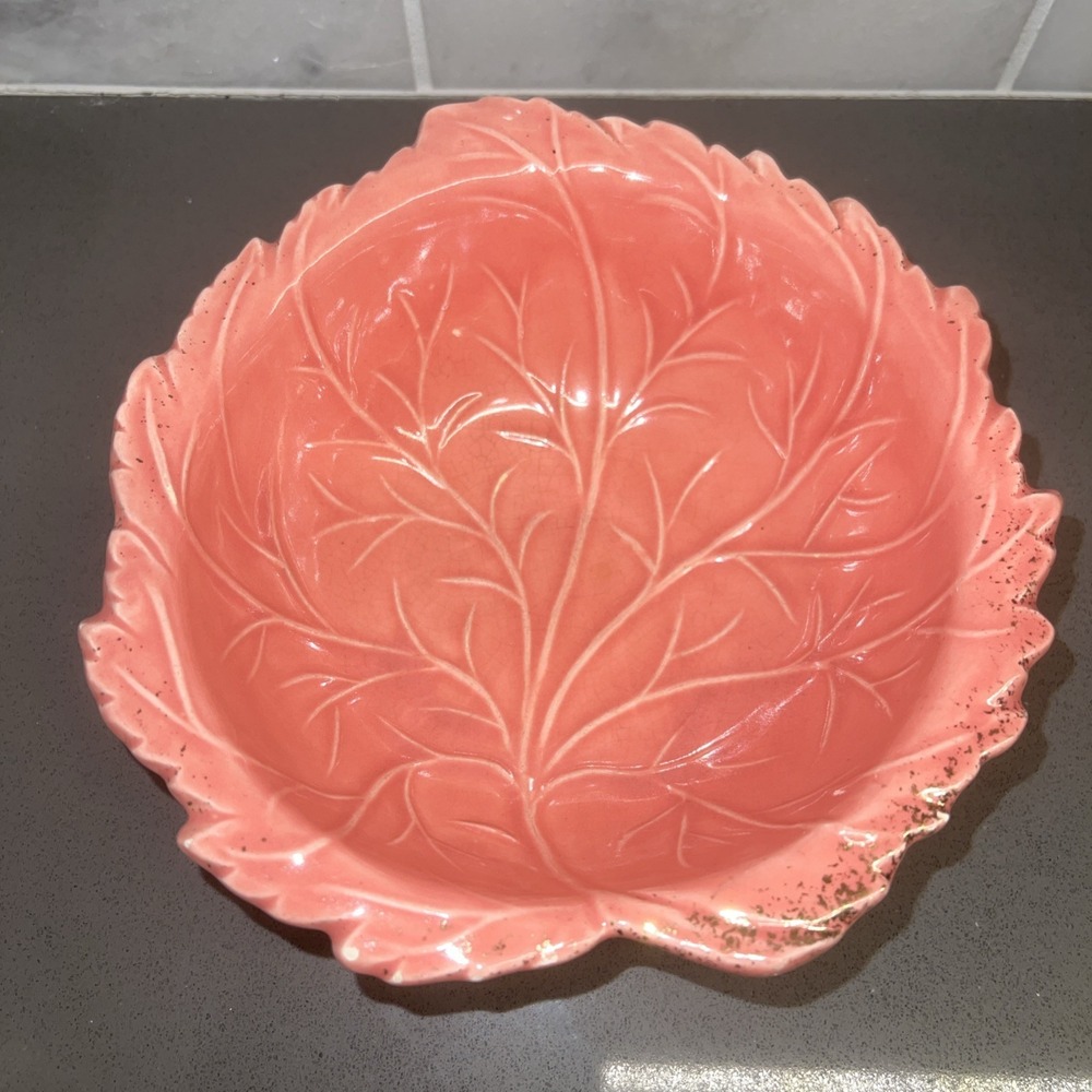 California Original USA Cabbage Leaf Pottery Bowl Coral/Pink Gold Trim 741, 6.5"